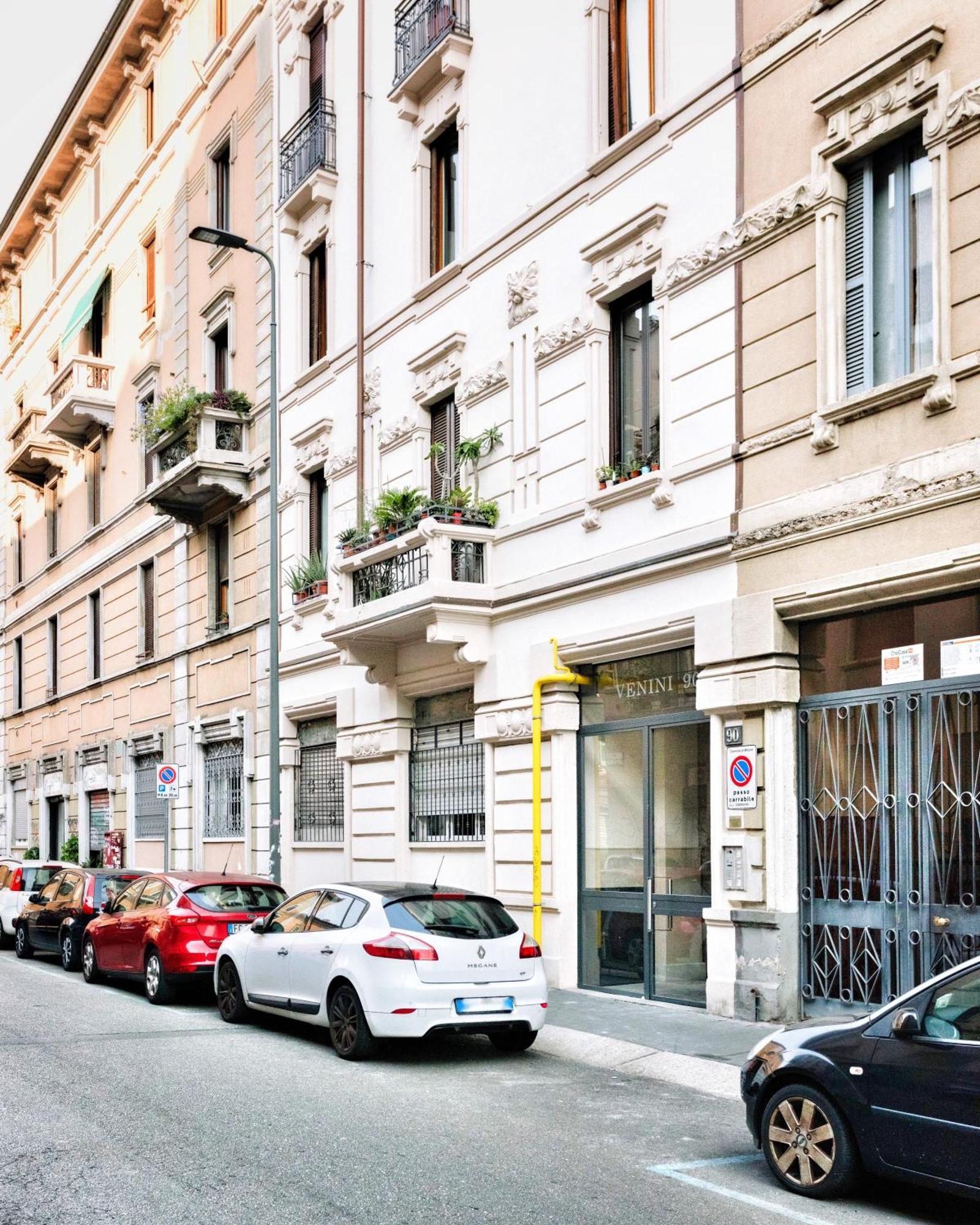 Апартаменти Bilocale, Vicino Al Centro Мілан Екстер'єр фото